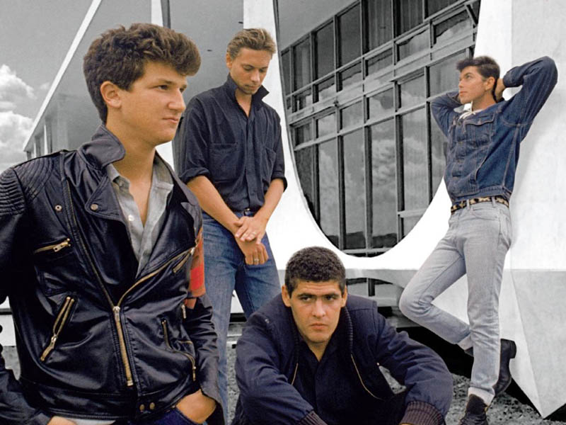 Plebe Rude, cantores e compositores brasileiros Plebe Rude, cantores e compositores brasileiros